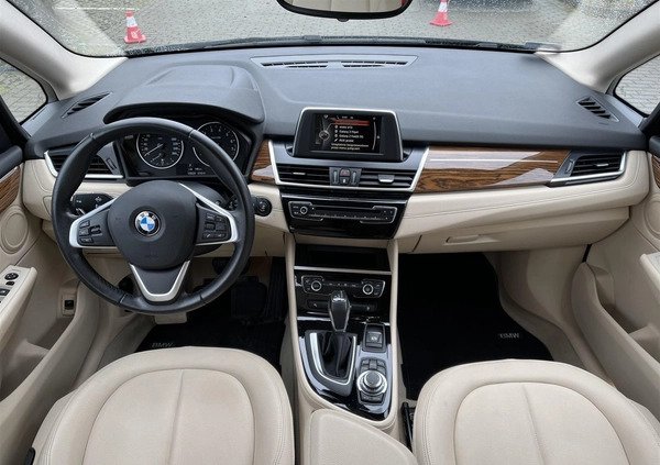 BMW Seria 2 cena 55800 przebieg: 157671, rok produkcji 2016 z Hel małe 352